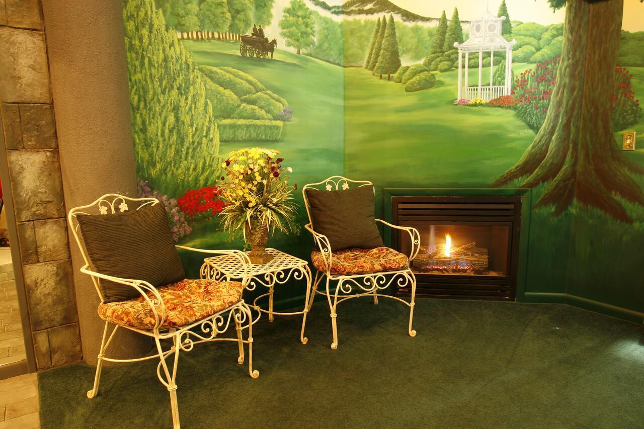 Black Swan Inn Luxurious Theme Rooms Pocatello Exterior photo