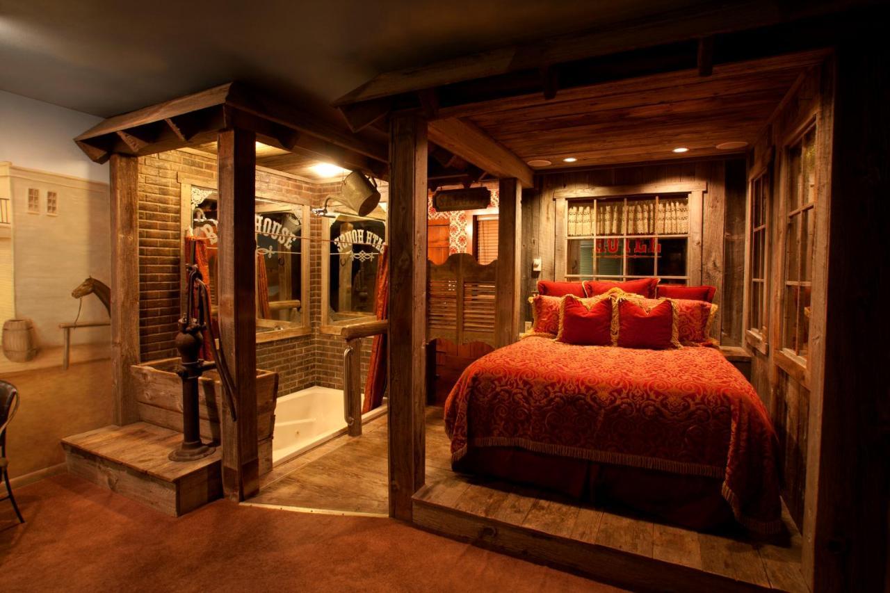 Black Swan Inn Luxurious Theme Rooms Pocatello Exterior photo