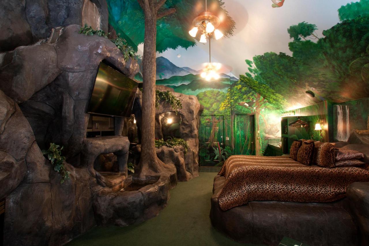 Black Swan Inn Luxurious Theme Rooms Pocatello Exterior photo