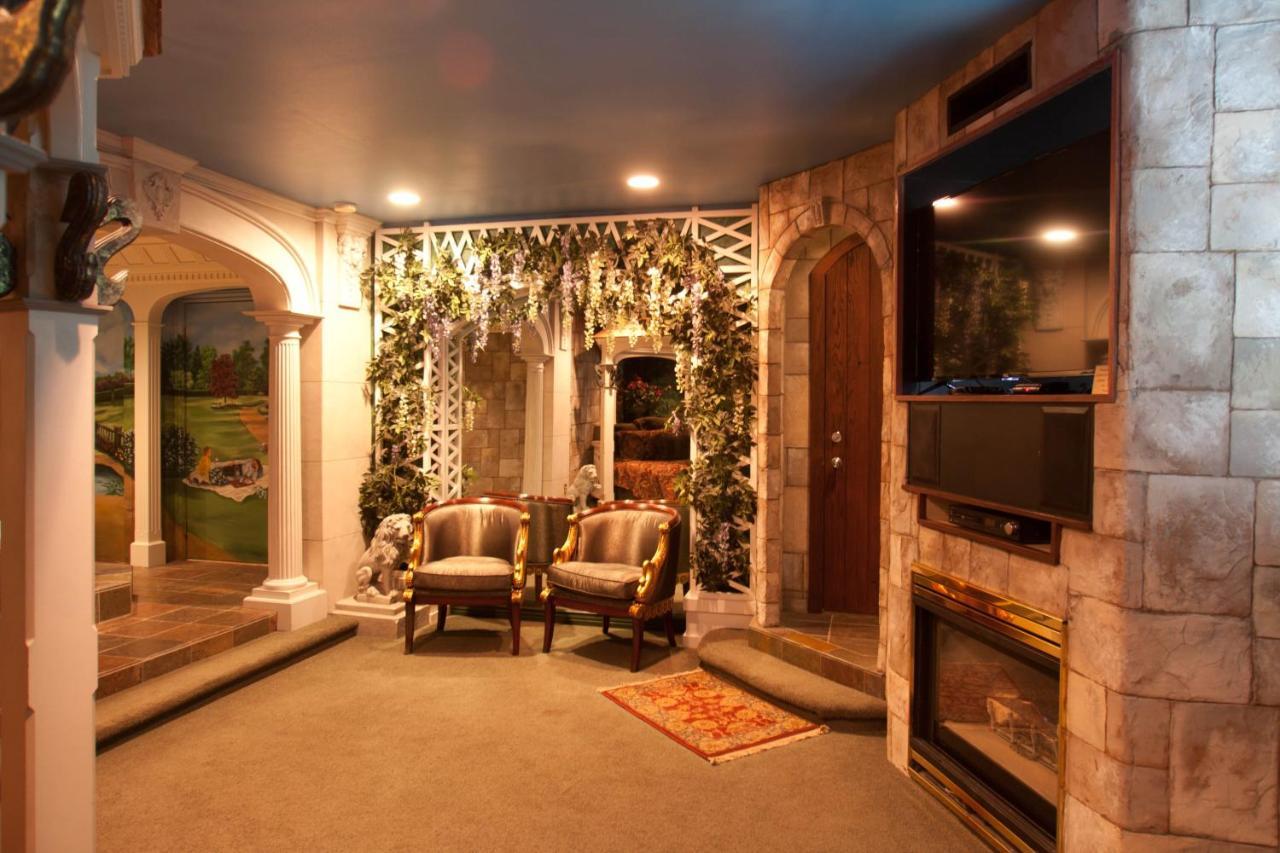 Black Swan Inn Luxurious Theme Rooms Pocatello Exterior photo