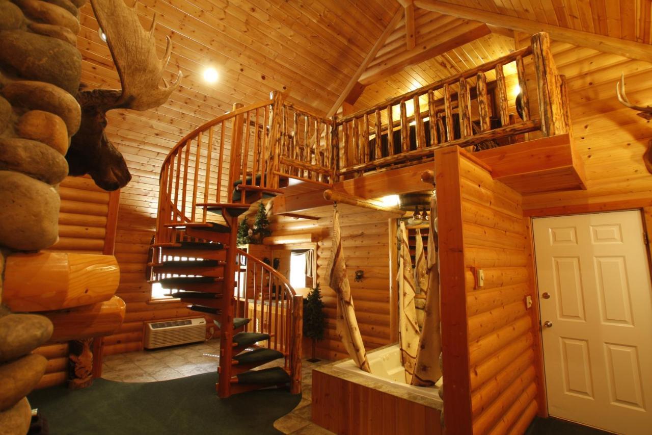 Black Swan Inn Luxurious Theme Rooms Pocatello Exterior photo