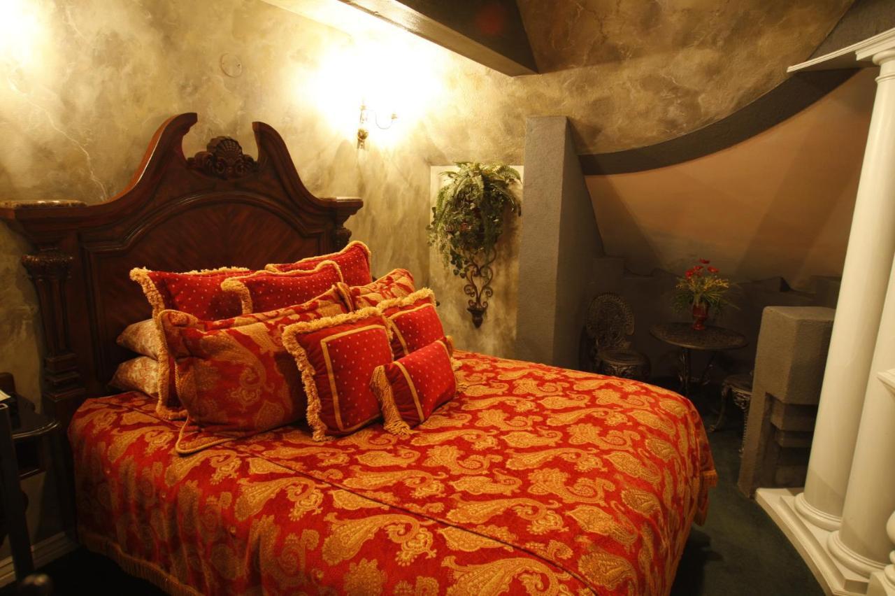 Black Swan Inn Luxurious Theme Rooms Pocatello Exterior photo